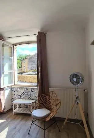 Apartment Climatise Baugallo Vepres *